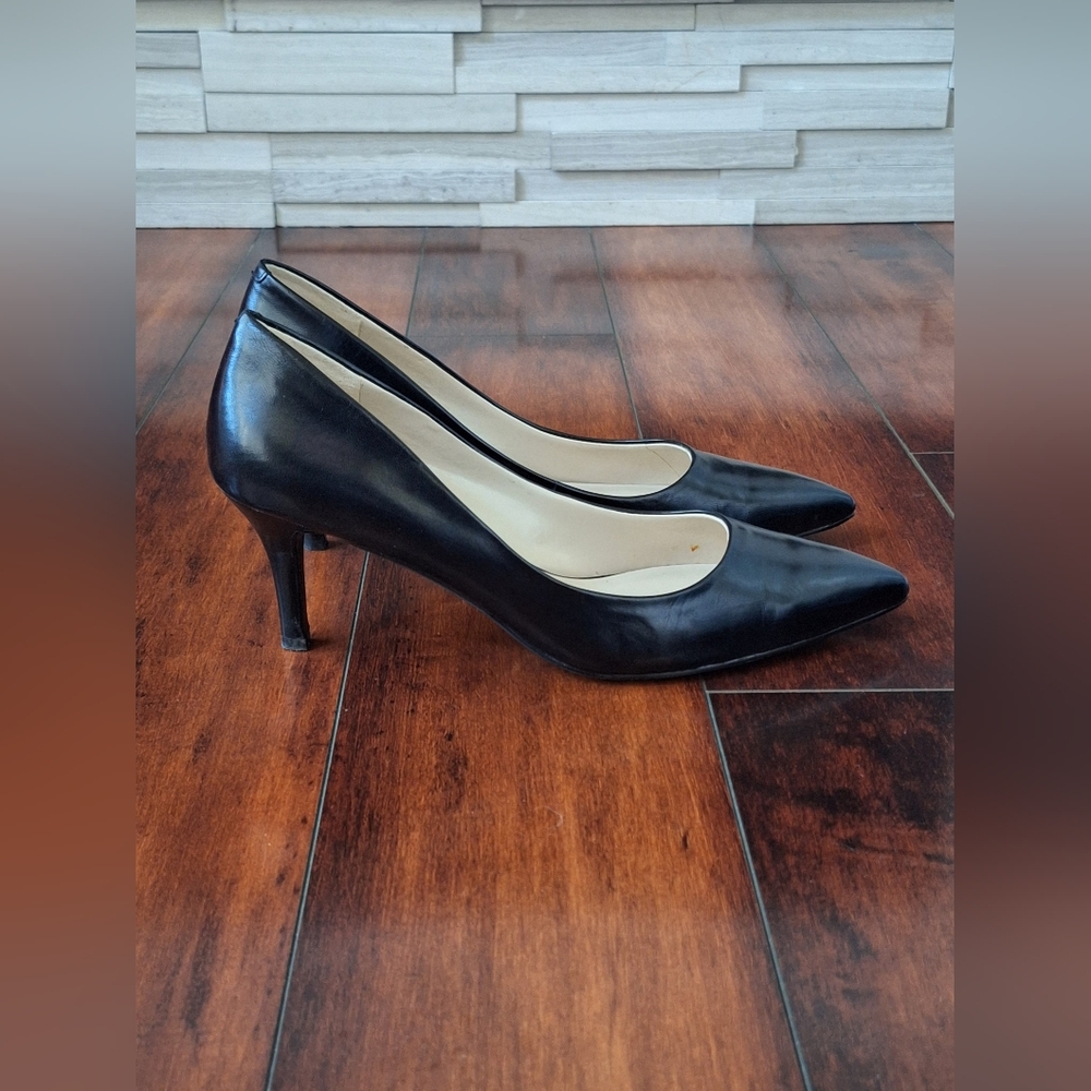 Nine West Black Leather Heel Stiletto, Classic Pointed Toe, Size 9 - Picture 6 of 8